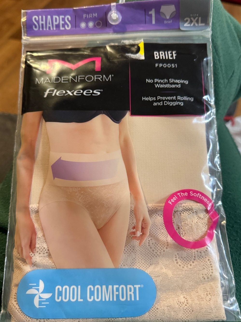 Maidenform Flexees Cool Comfort Briefs in Beige with Lace